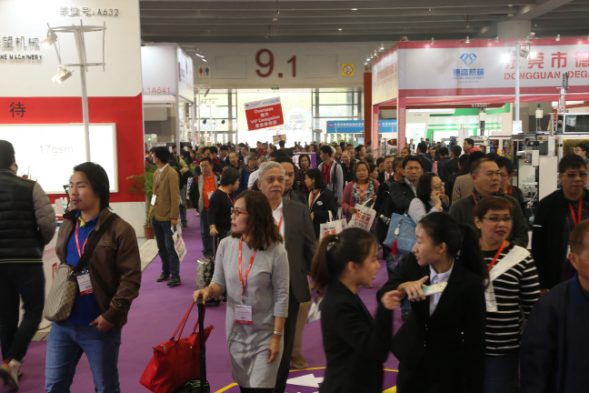 ����չ��ȡ��Բ���ɹ� չ�̹��ں����糱